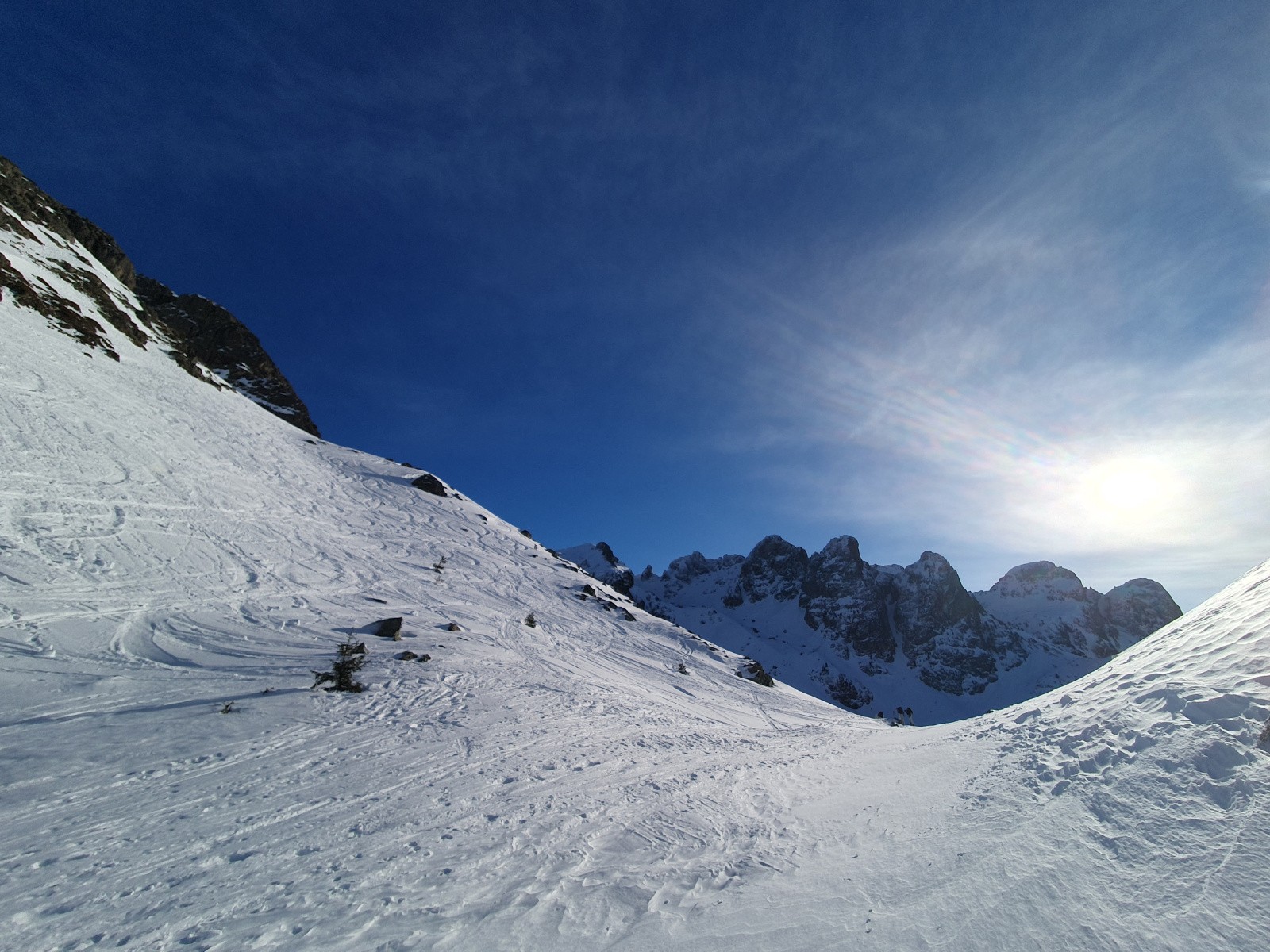 L'armée veille aux frontières… entre l'est et l'ouest