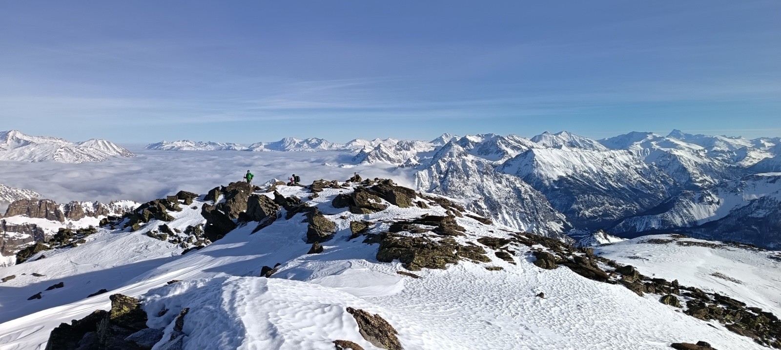 &nbsp;Sommet, vue sur l'Italie et sa mer de nuages&nbsp;
