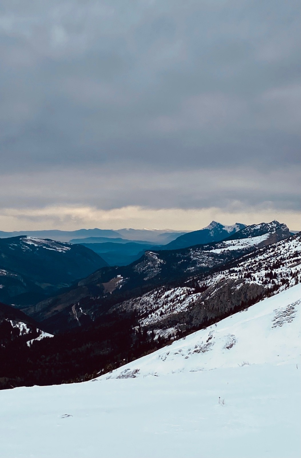 &nbsp;La bas, ça brille