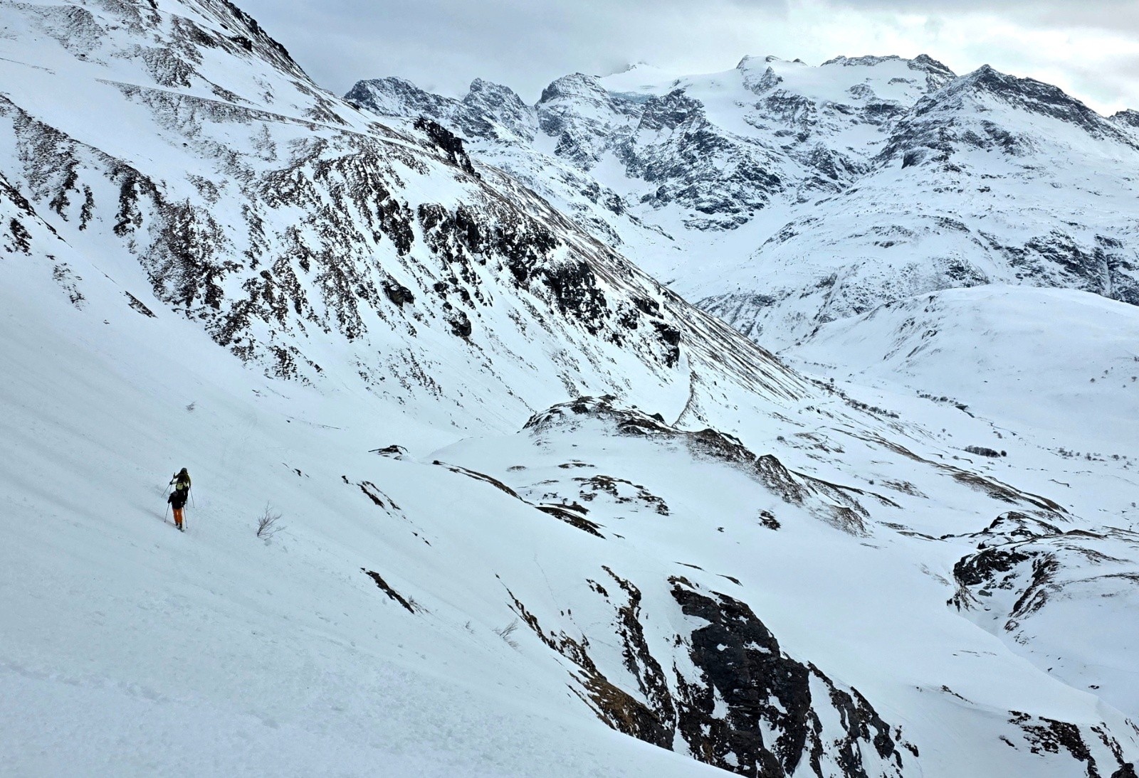 &nbsp;Passagebun peu exposé avant de bifurquer vers le col des Fours