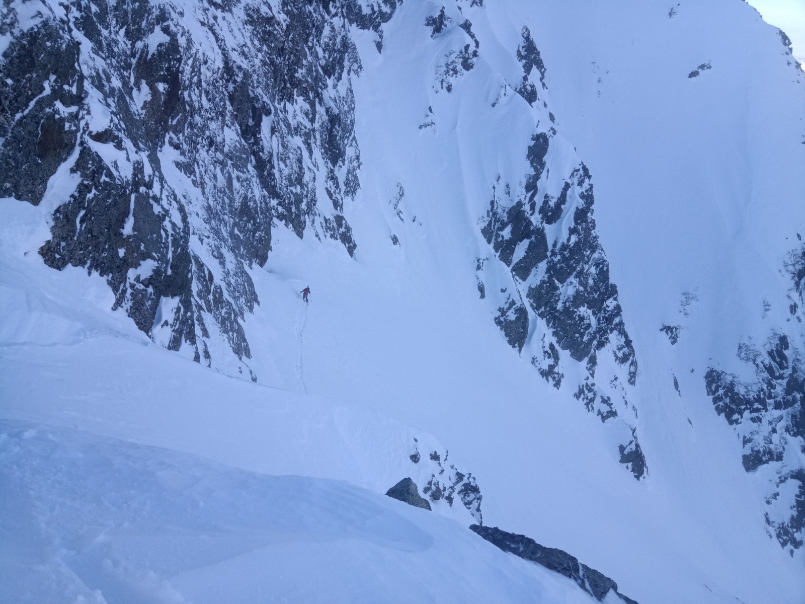 #13 Emeric s Emeric s'engage dans la Combe du Merdaret