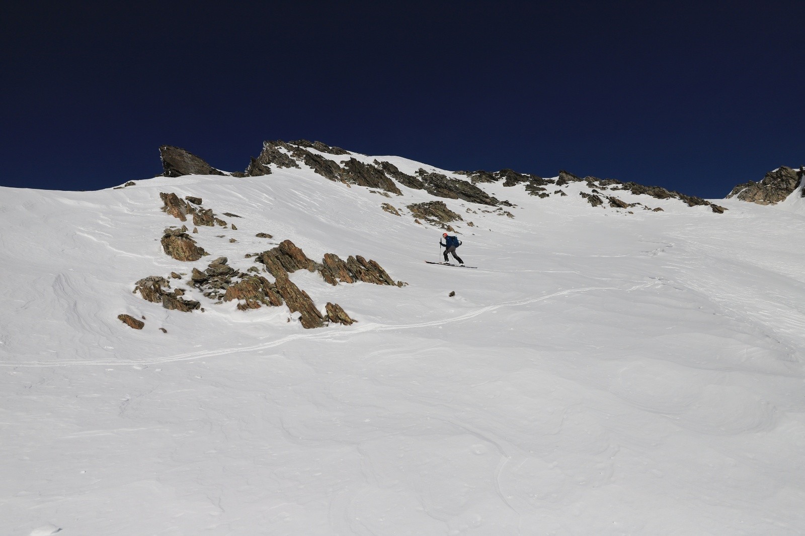 &nbsp;Montée facette SE de l'antécime de la Grande Valloire