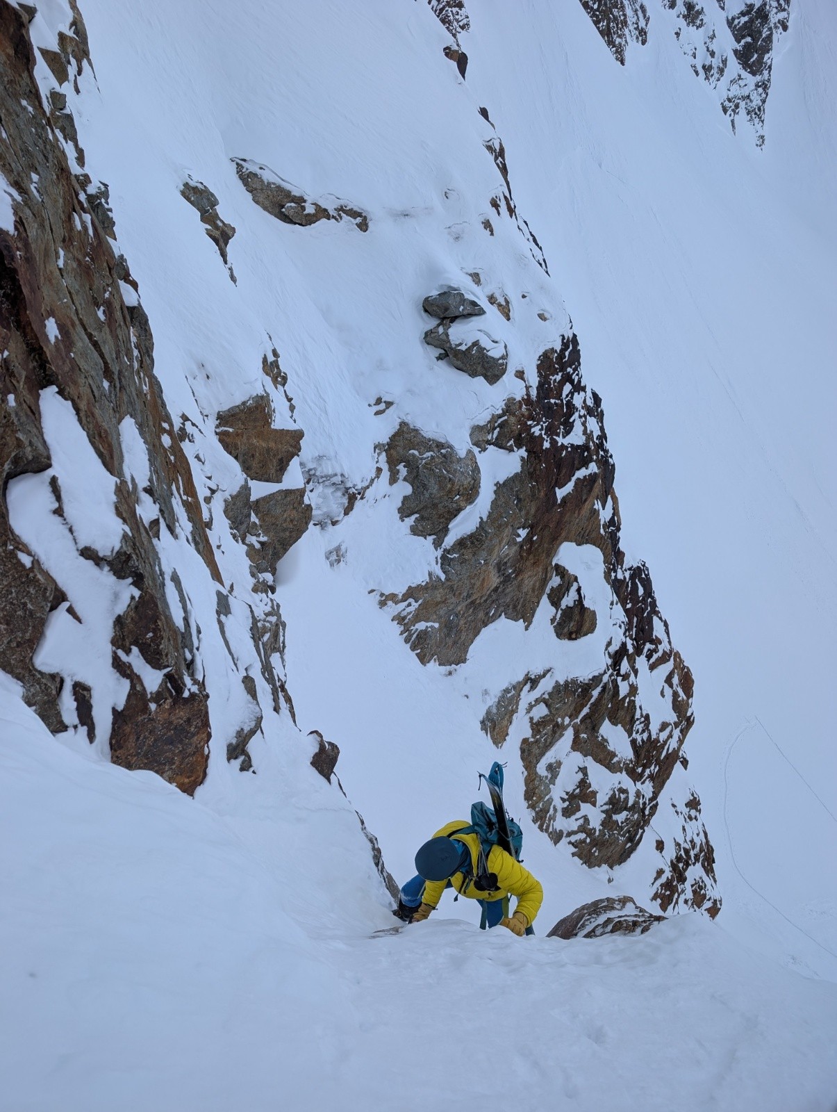 #3 Verrou mixte du couloir E sous la tête Plate Verrou mixte du couloir E sous la tête Plate