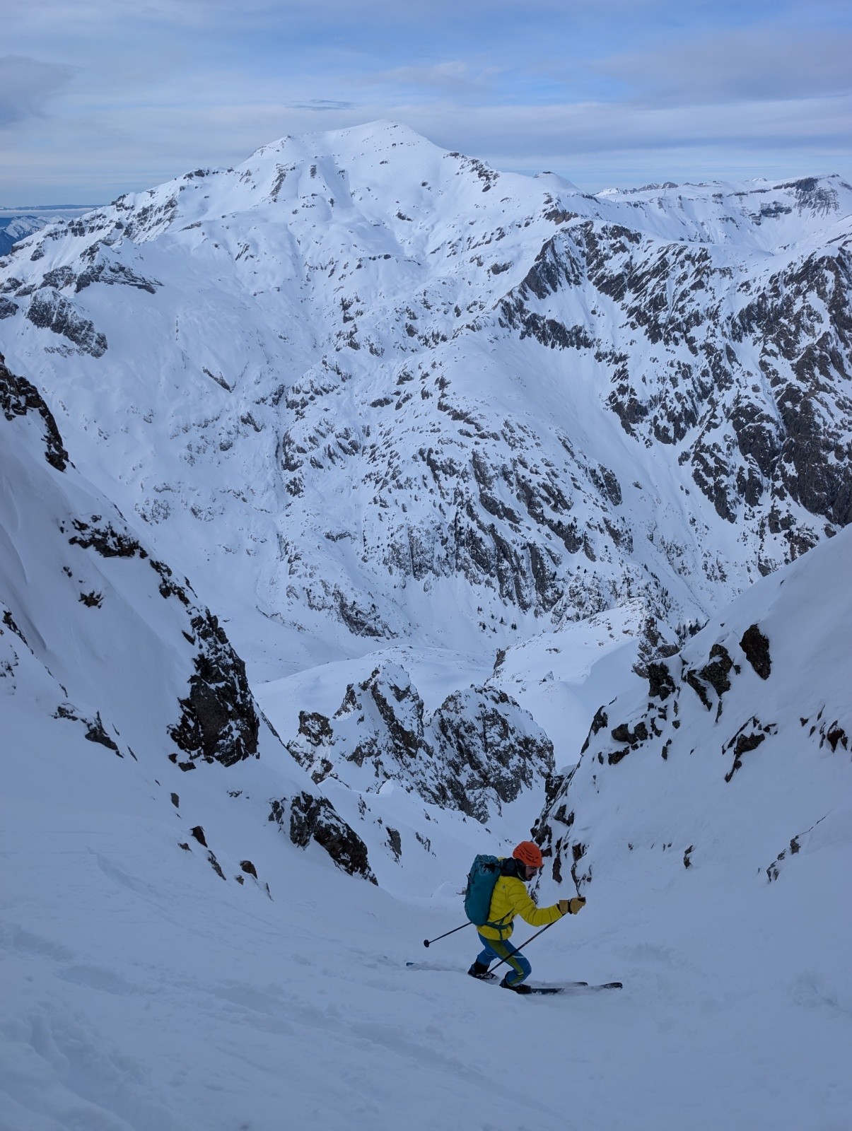 #6 Etroiture sous le 2d relais, couloir N de tête Plate Etroiture sous le 2d relais, couloir N de tête Plate