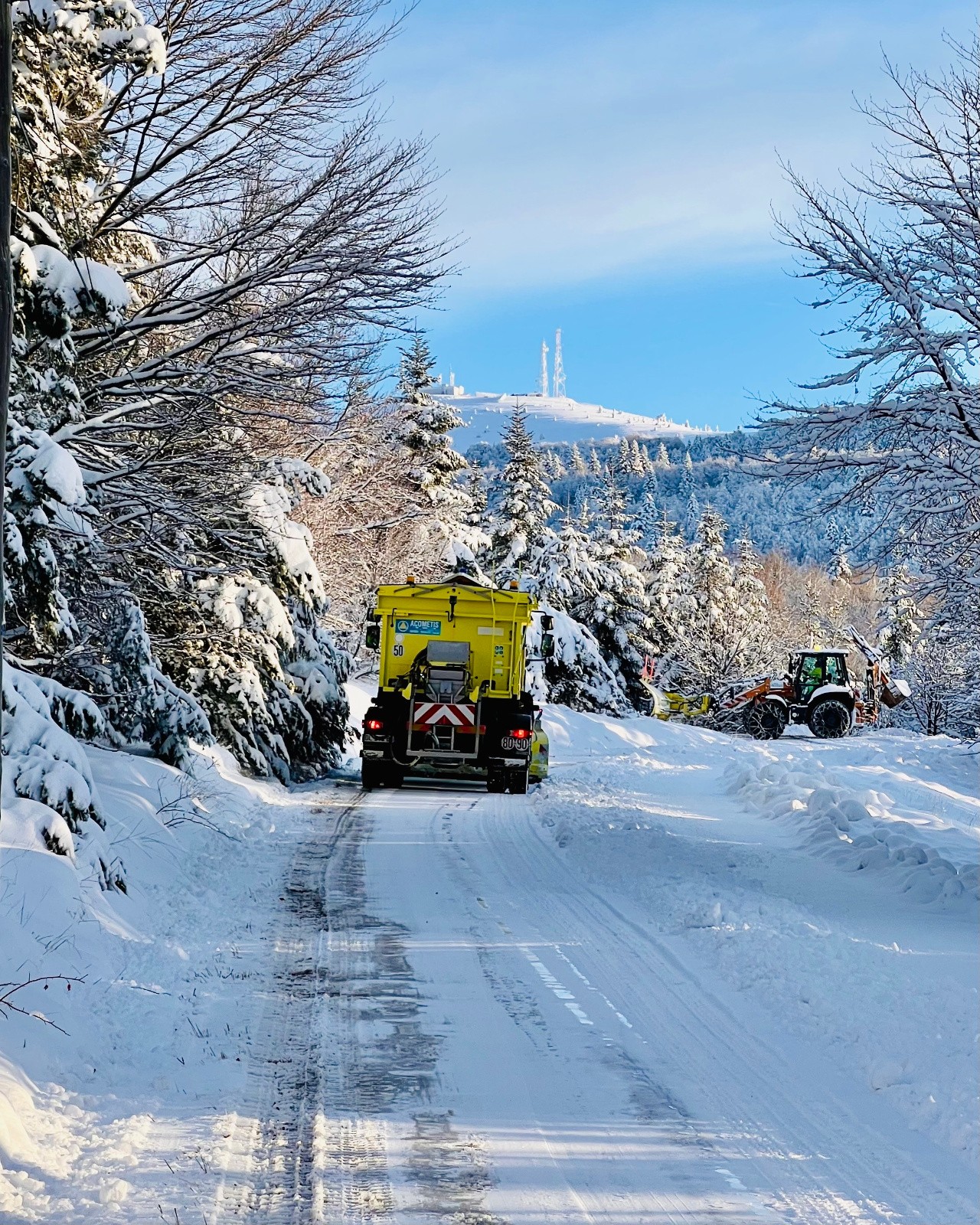 #1 Merci à eux ! Merci à eux !