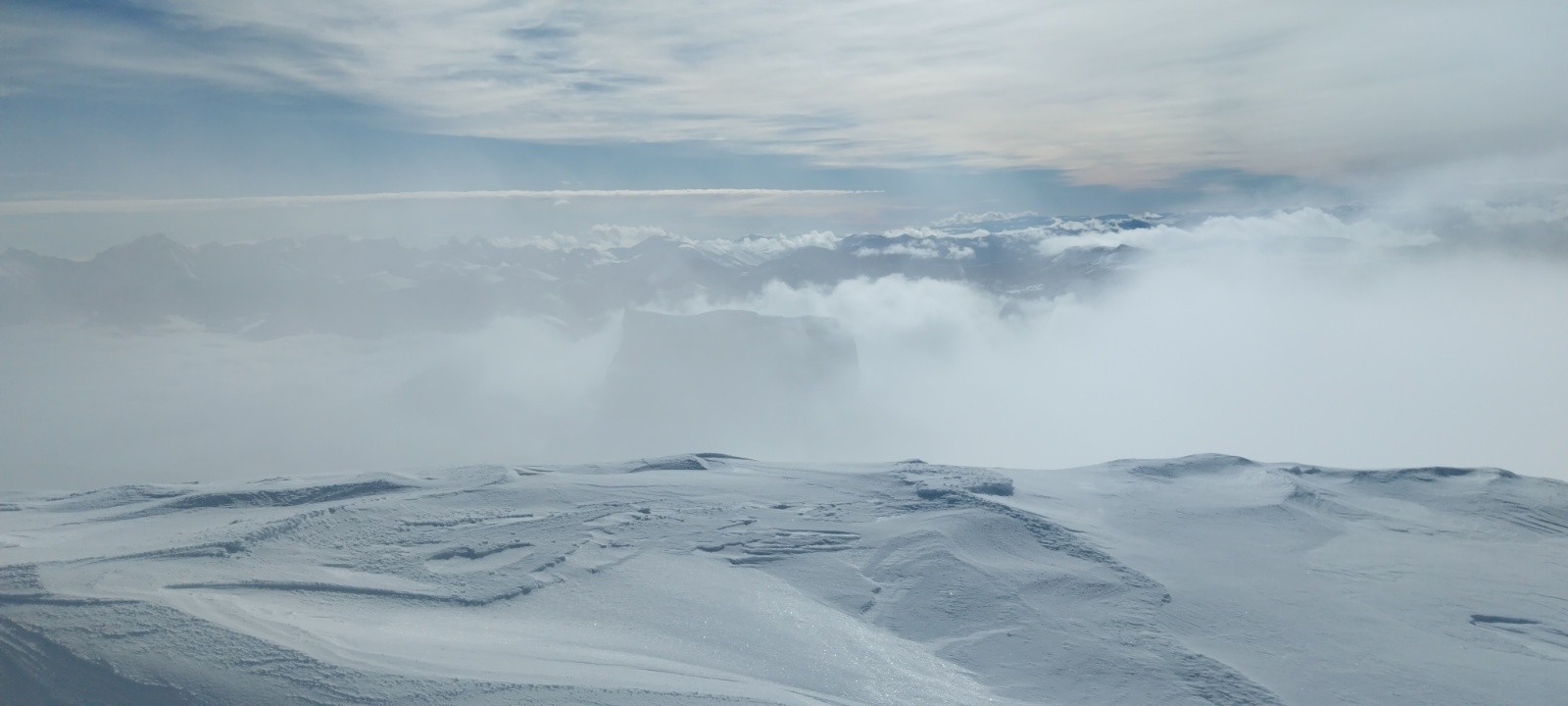 &nbsp;semblant de mont aiguille
