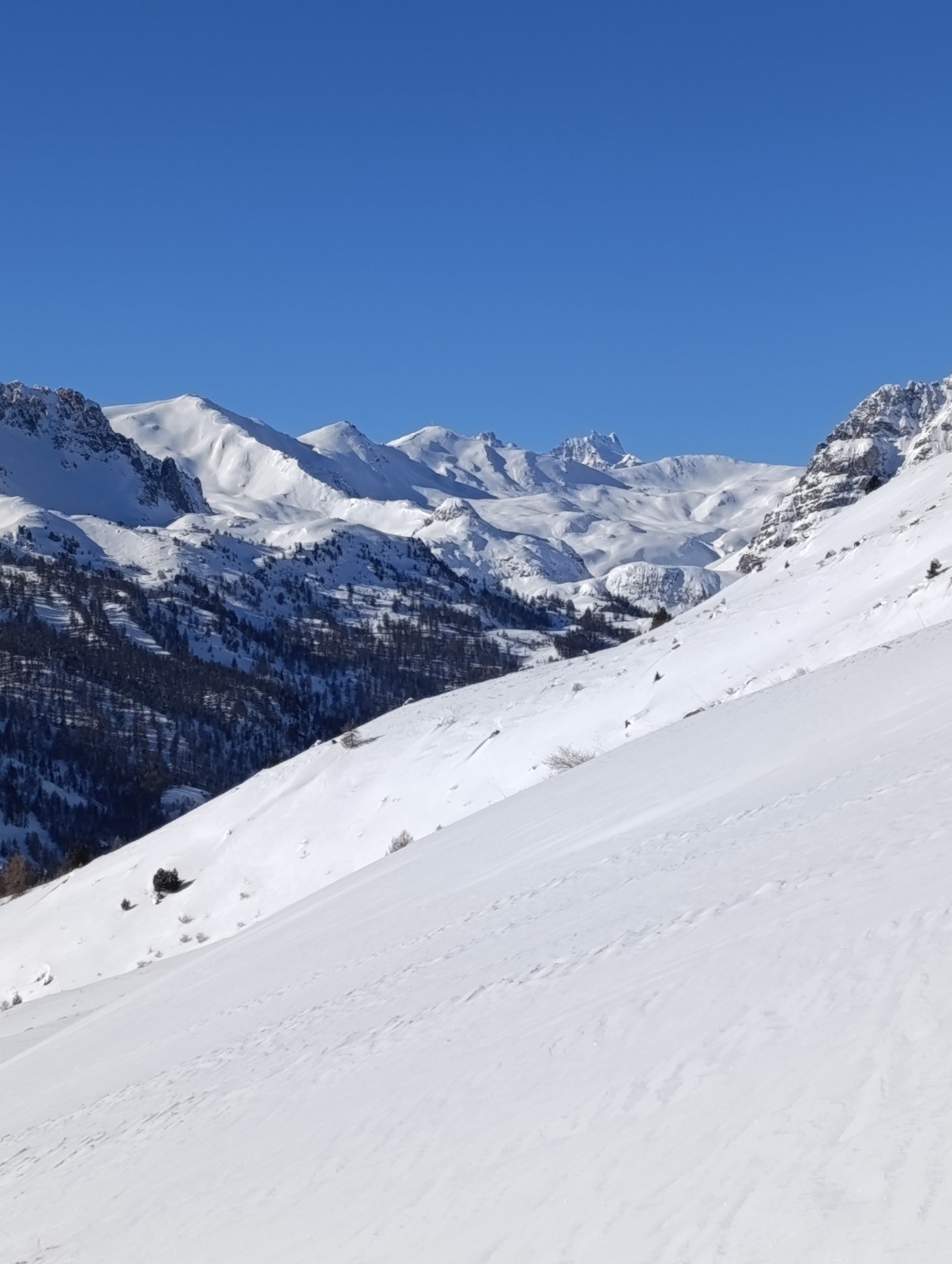 &nbsp;Col du Raisin, pointe du eemi, Crête du Chardonnet, Col du Chardonnet&nbsp;