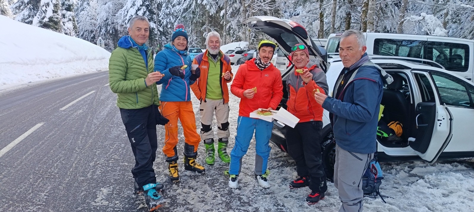 &nbsp;Voilà pourquoi on est si nombreux aujourd'hui... C'est pour les galettes de Godille (maison Godillot à Voiron 😋)&nbsp;