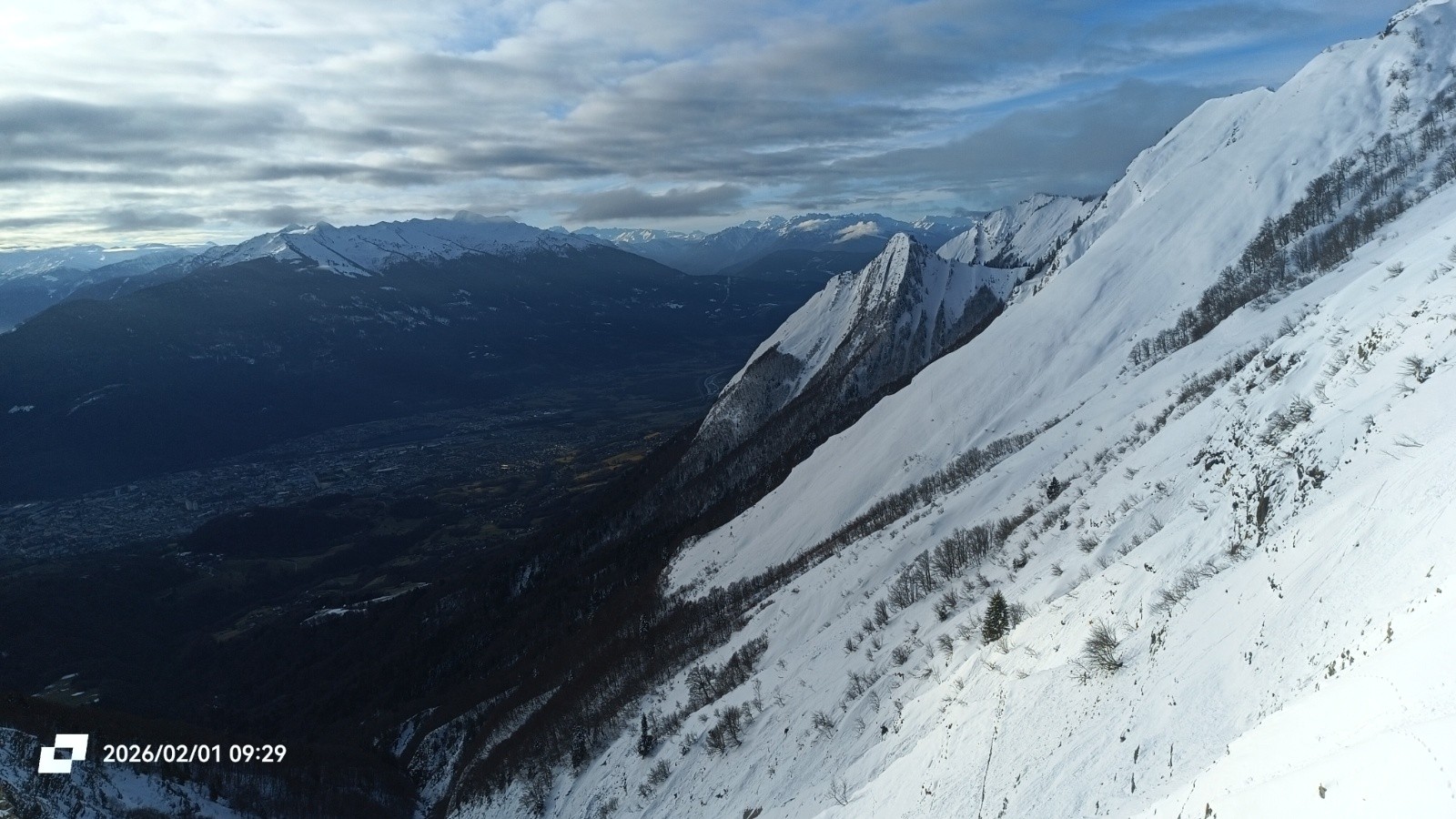 #10 L L'autre côté