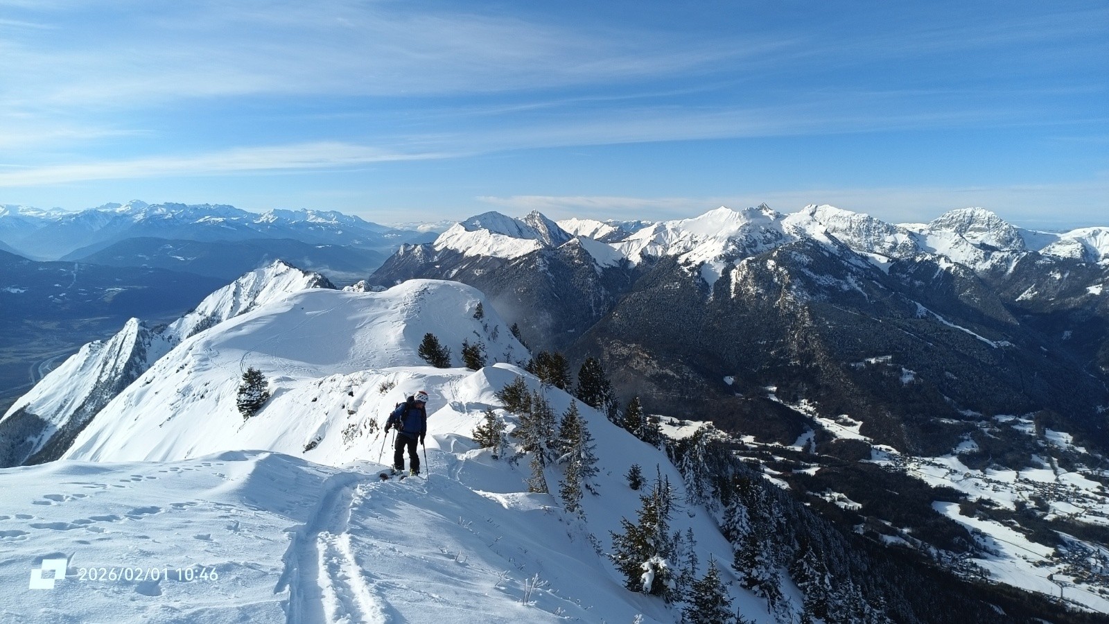 #20 Steph Steph' zieute avec envie le couloir