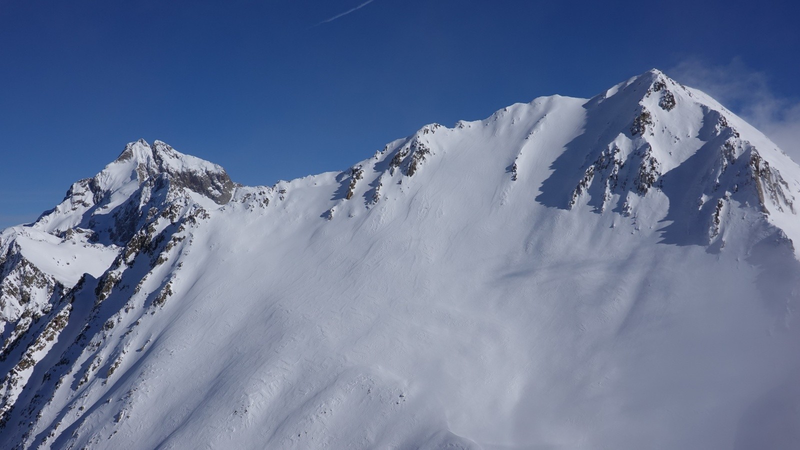 Panorama sur la Cime du Gélas et la Cime de l'Agnellière