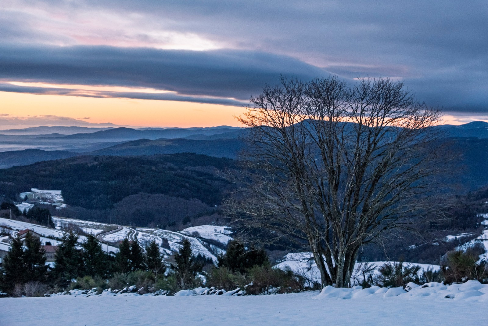 Aurore en regardant vers le sud (Nord Ardèche)