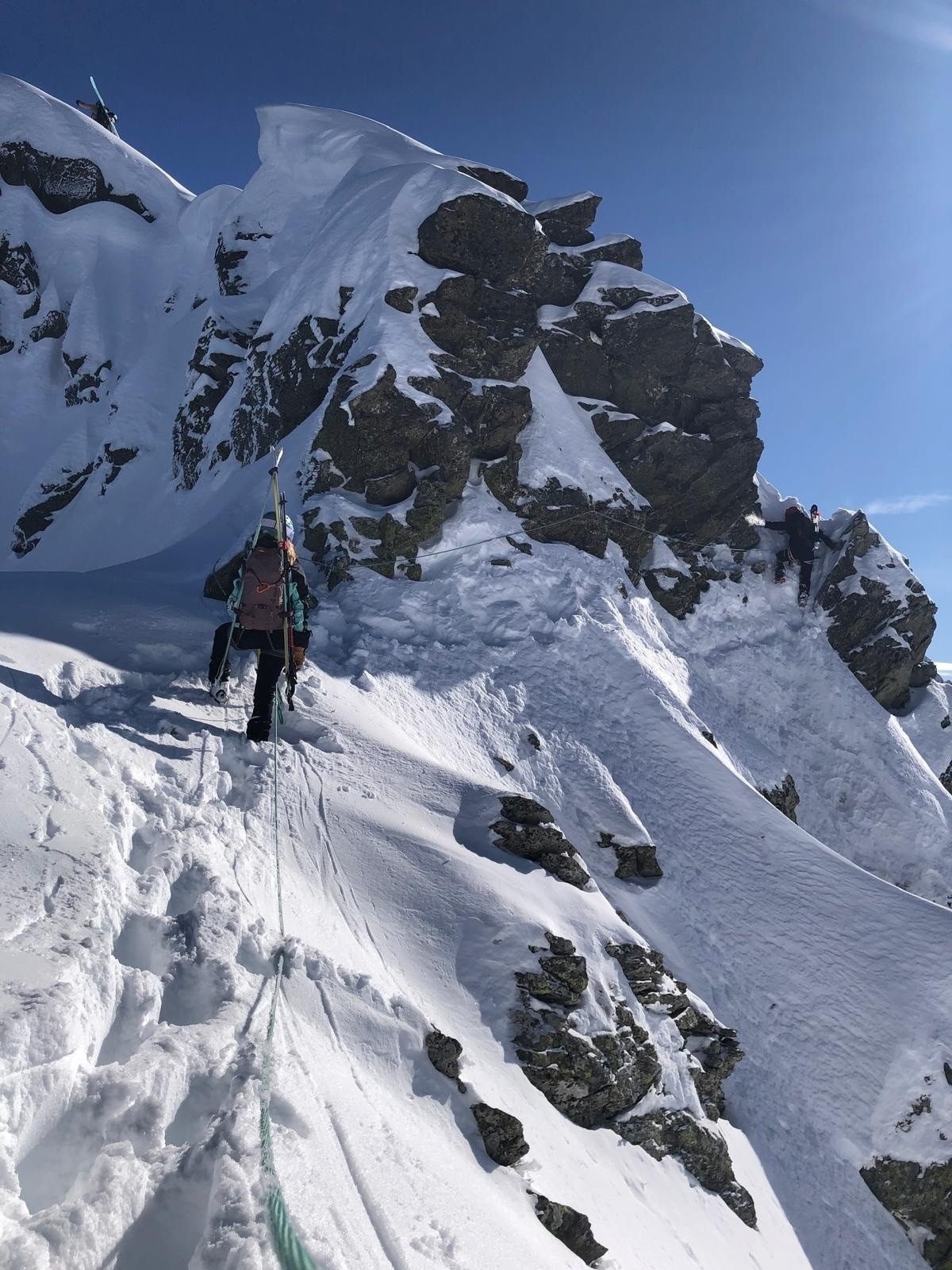 #1 Traversée sur l’arrête Traversée sur l’arrête