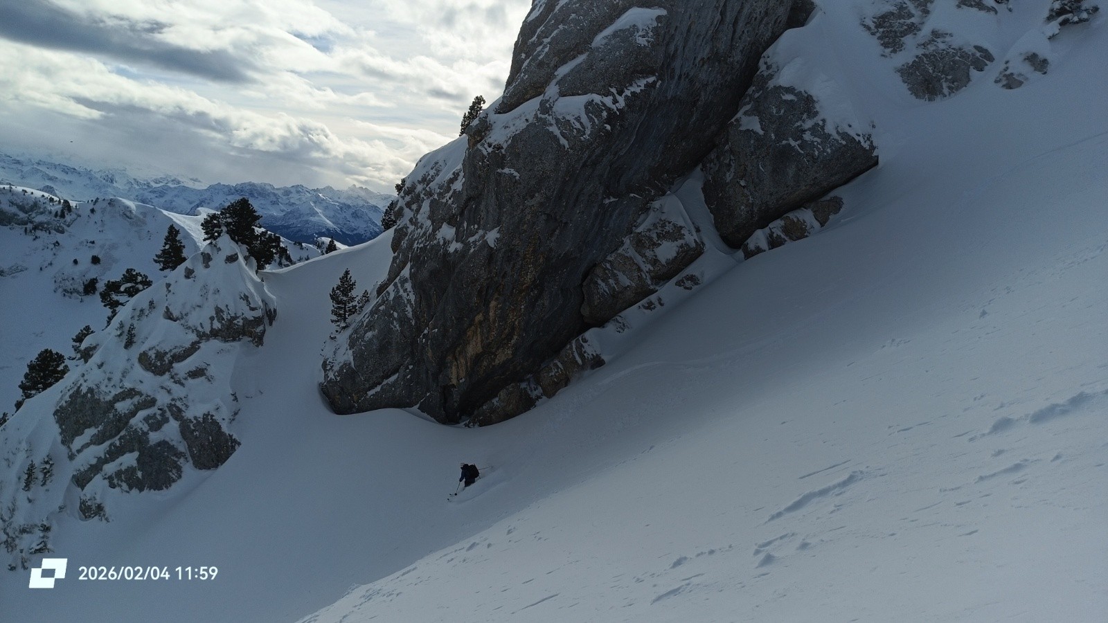 En revanche, dès qu'on parle descente, impossible de retenir le SDX, il se déchaine !&nbsp; 
