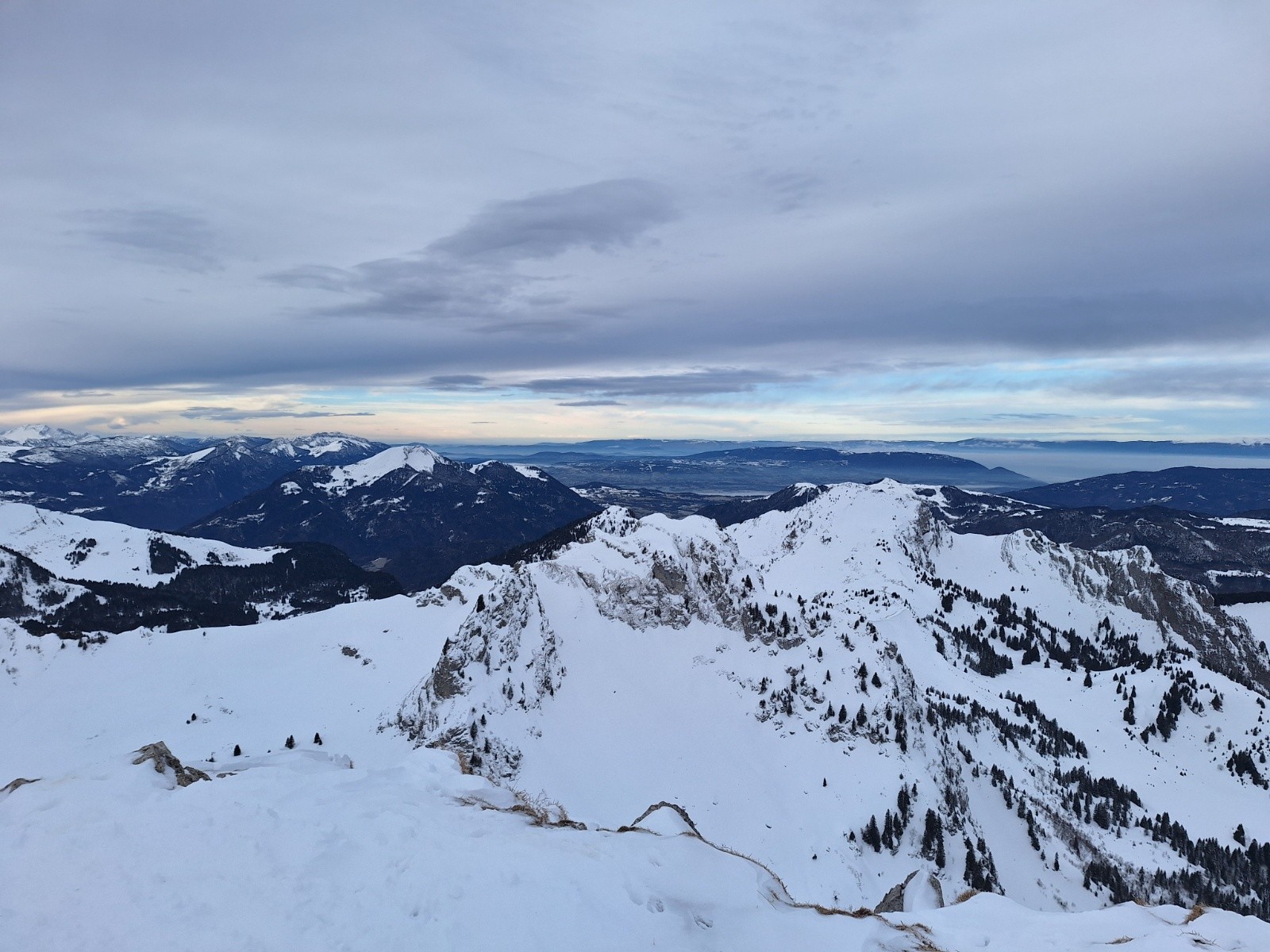 Il est loin ce ciel bleu!