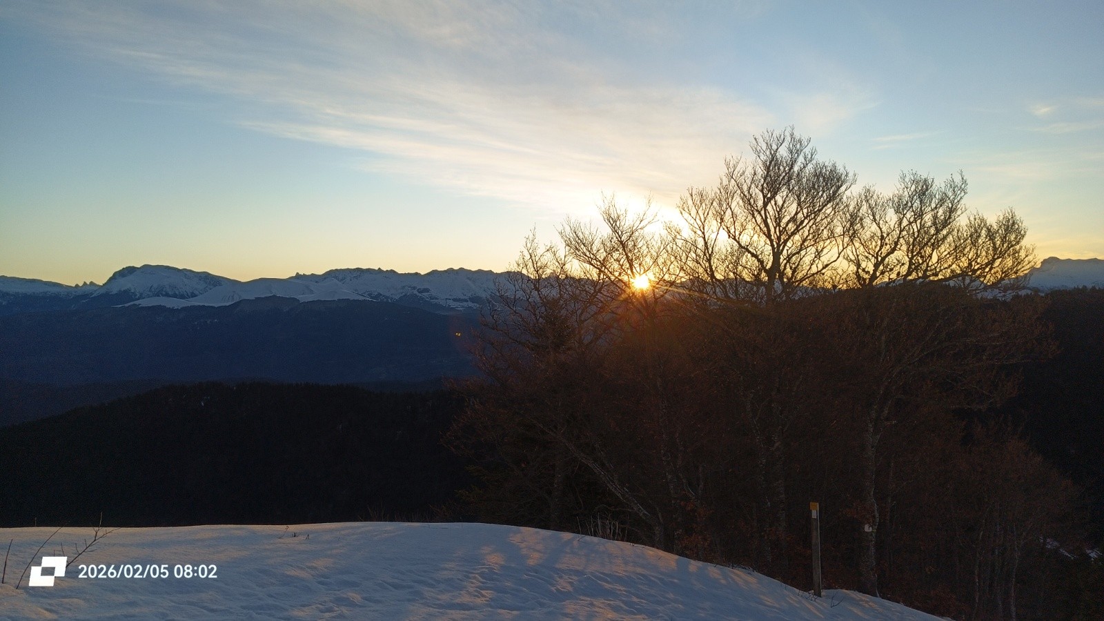 Lever du soleil en haut de l'ancienne station 
