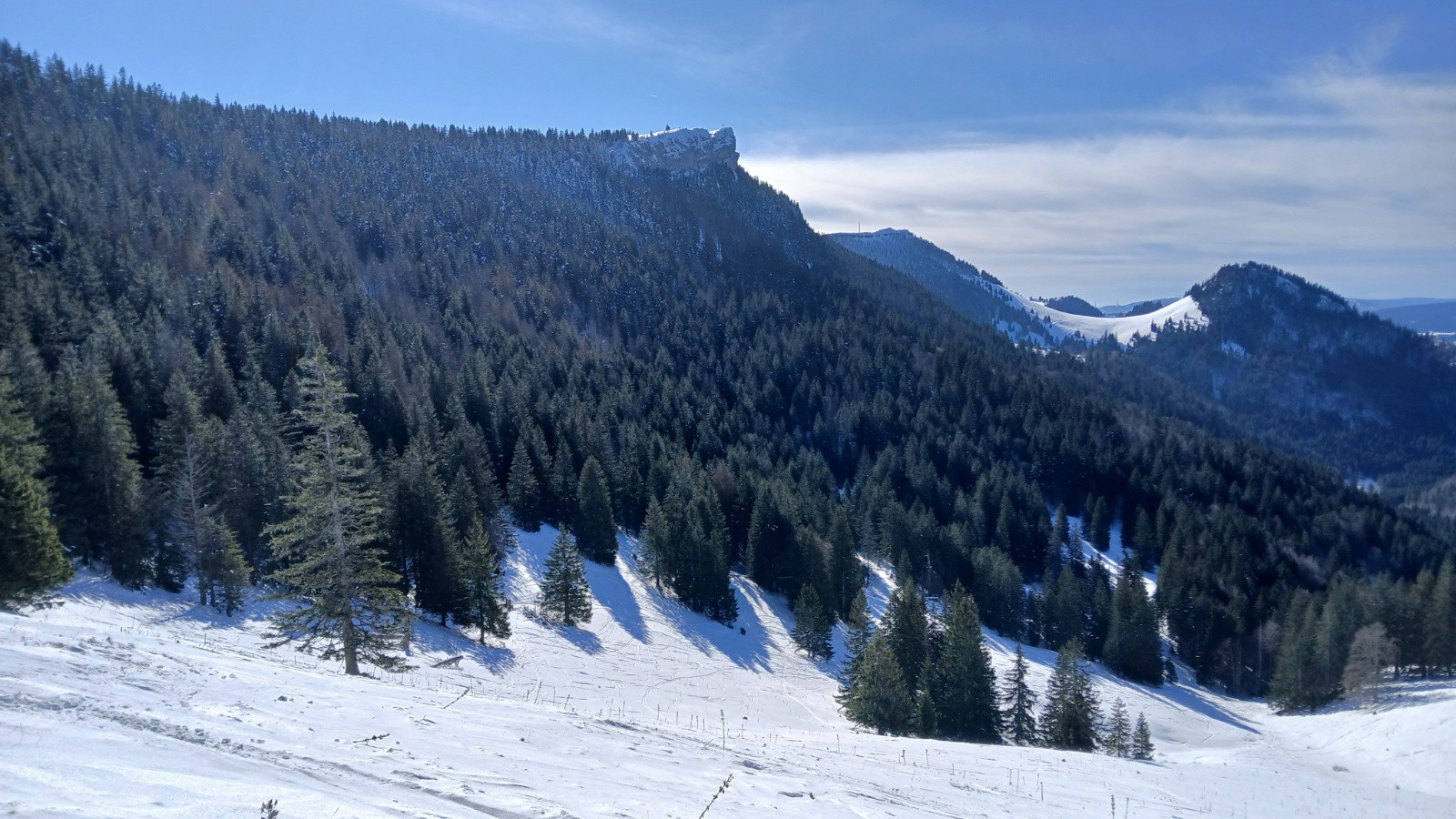 Le Chasseron vu d'en bas