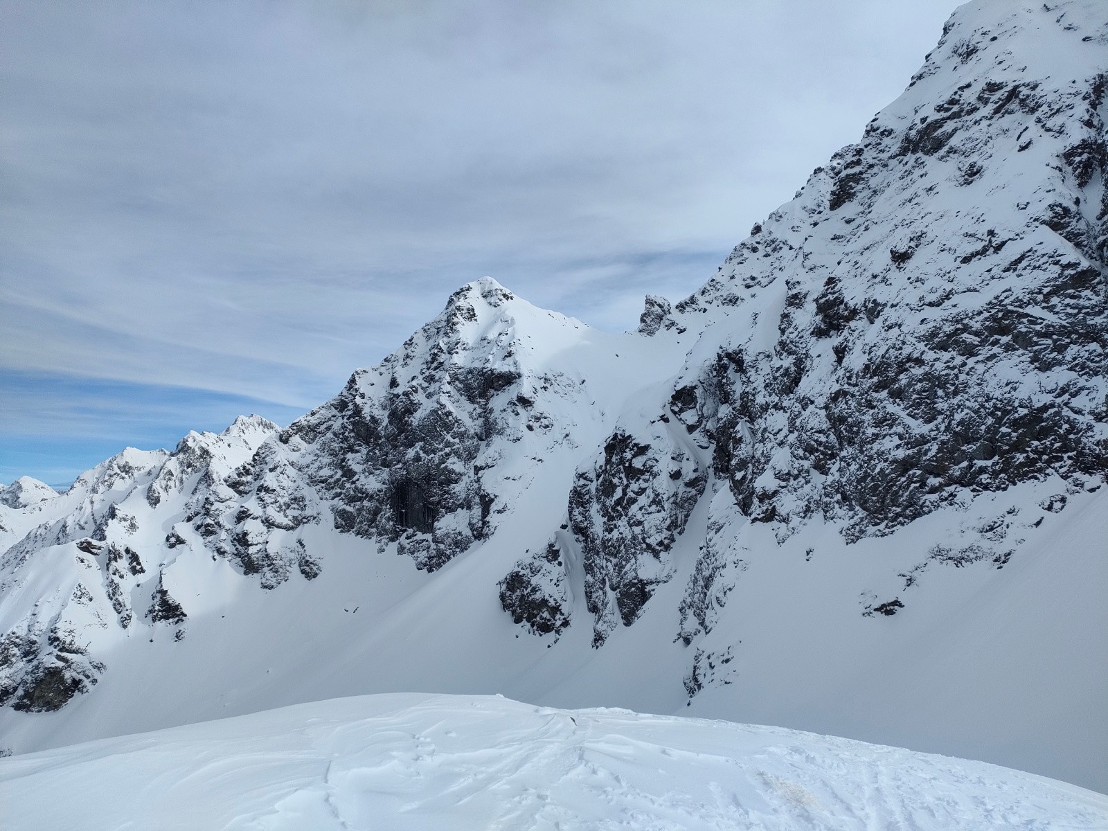 Arrivés en haut, face à la face Nord de la Grande Lance de Domène&nbsp;