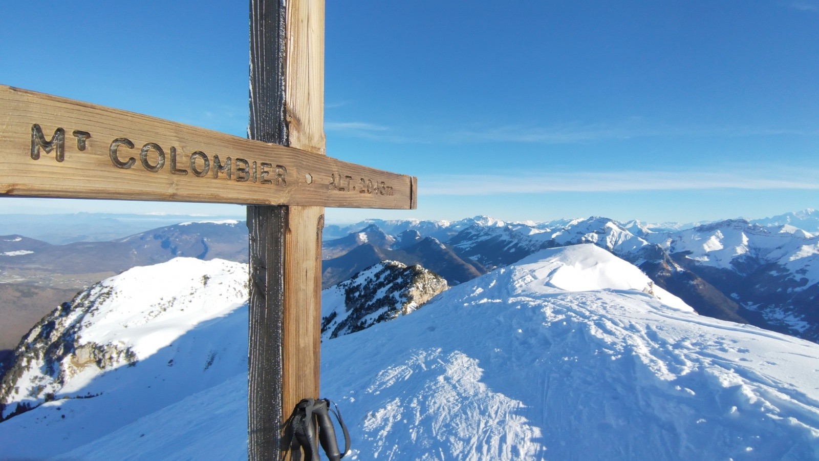 Panorama toujours aussi sympa des Écrins aux Aravis...