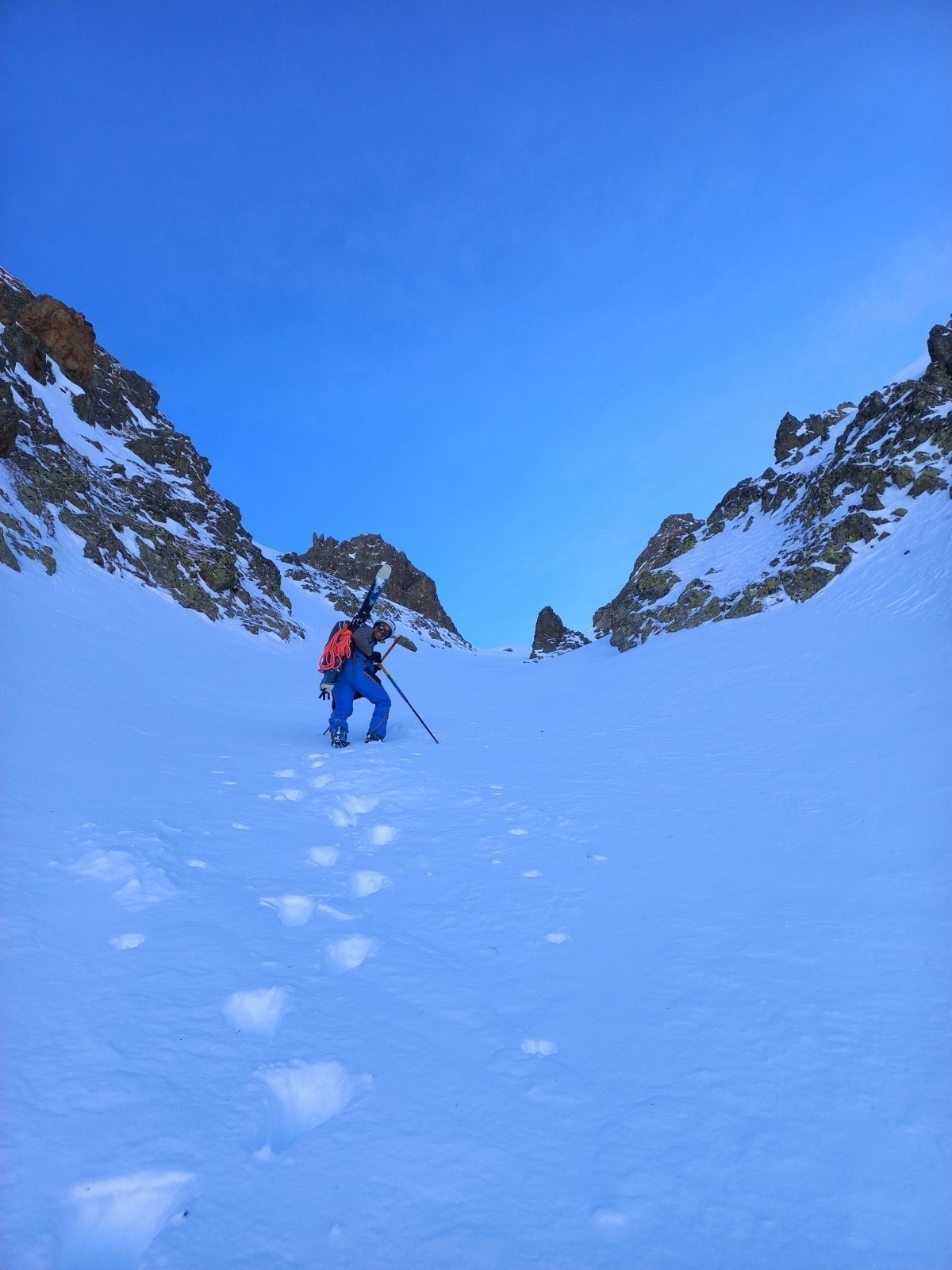 Montee dans le couloir W