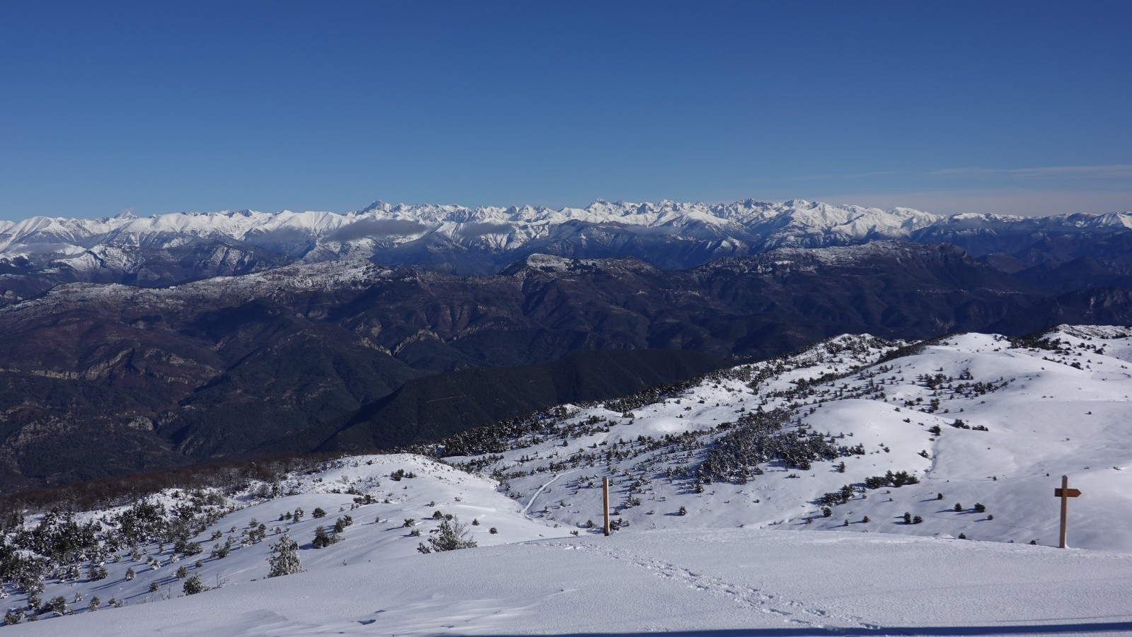 Panorama sommital sur le Mercantour
