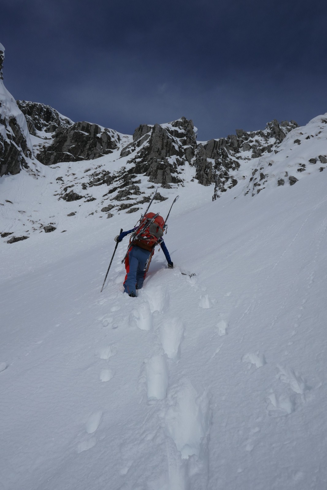 On préfère passer à pieds 