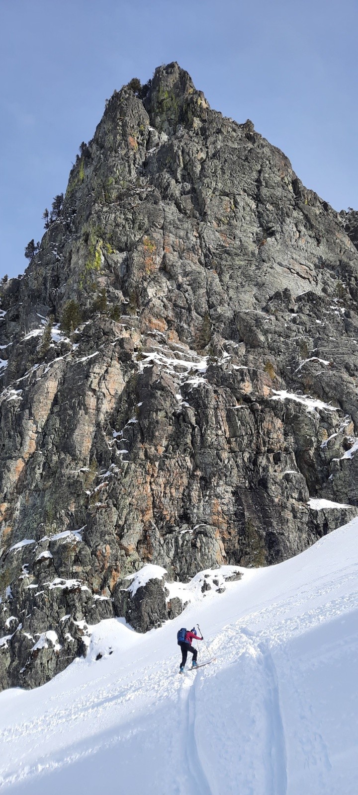 &nbsp;En arrivant sous la brèche Robert