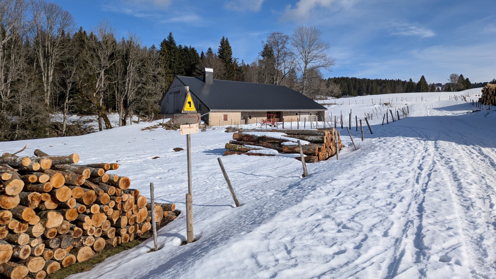 &nbsp;Auges de Pierre