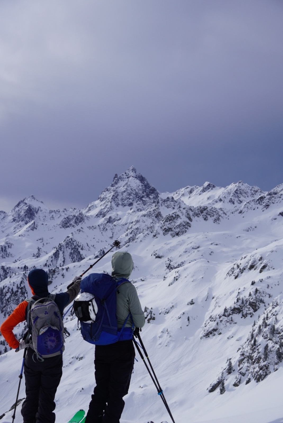 vu avant le premier descend