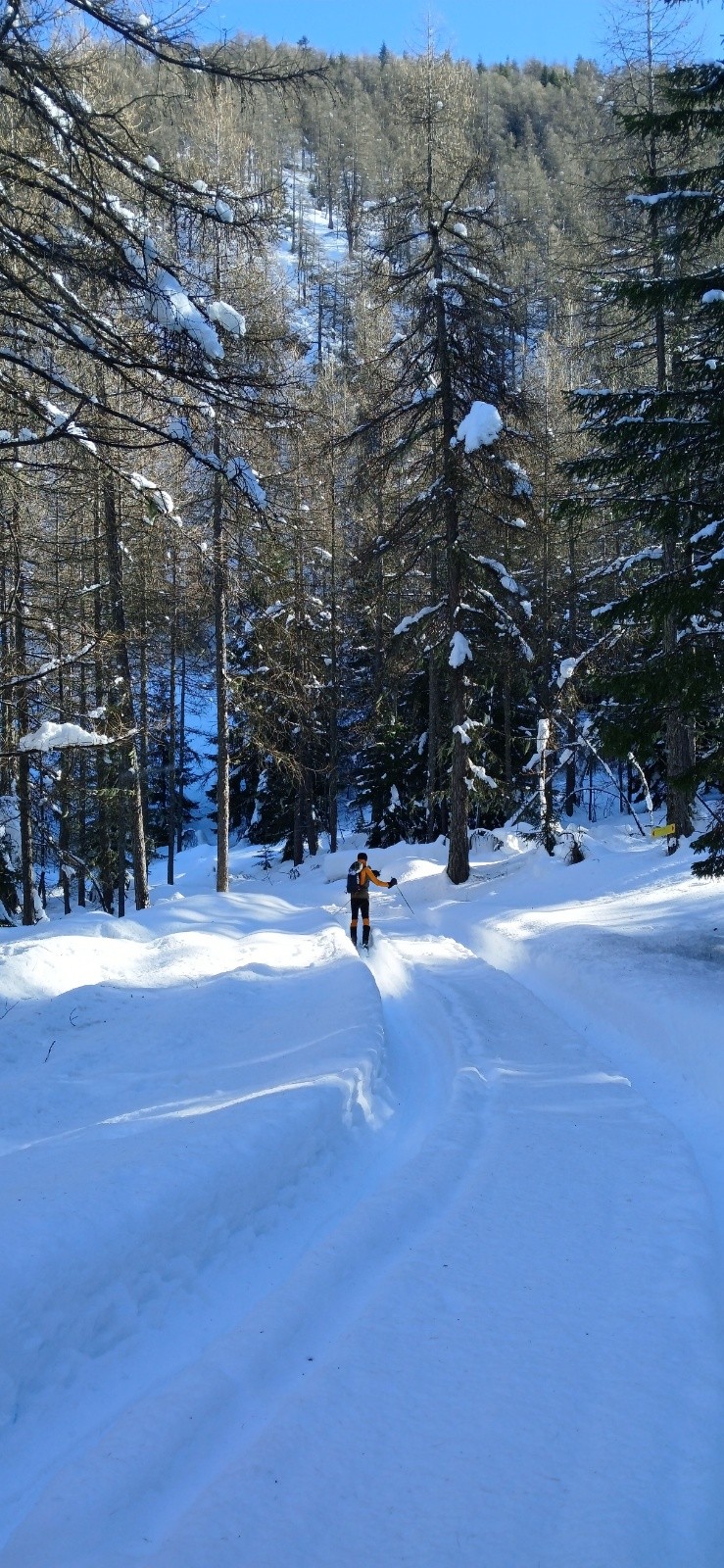 &nbsp;Le long de l'agréable tranchée.