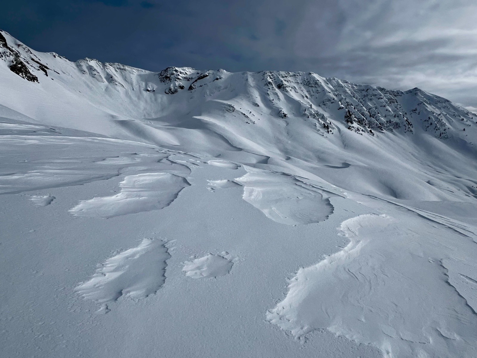 Couloirs sous point 2334m