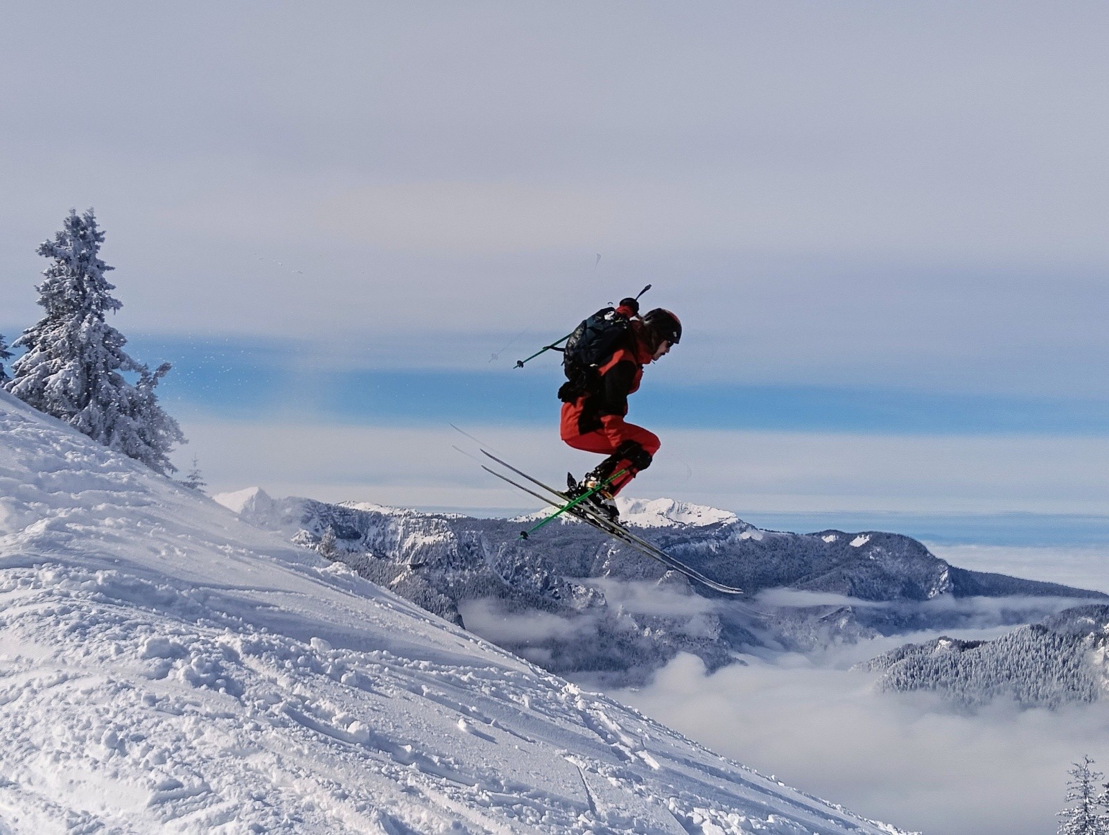 &nbsp;Des jeunes s'égayent dans la neige&nbsp;