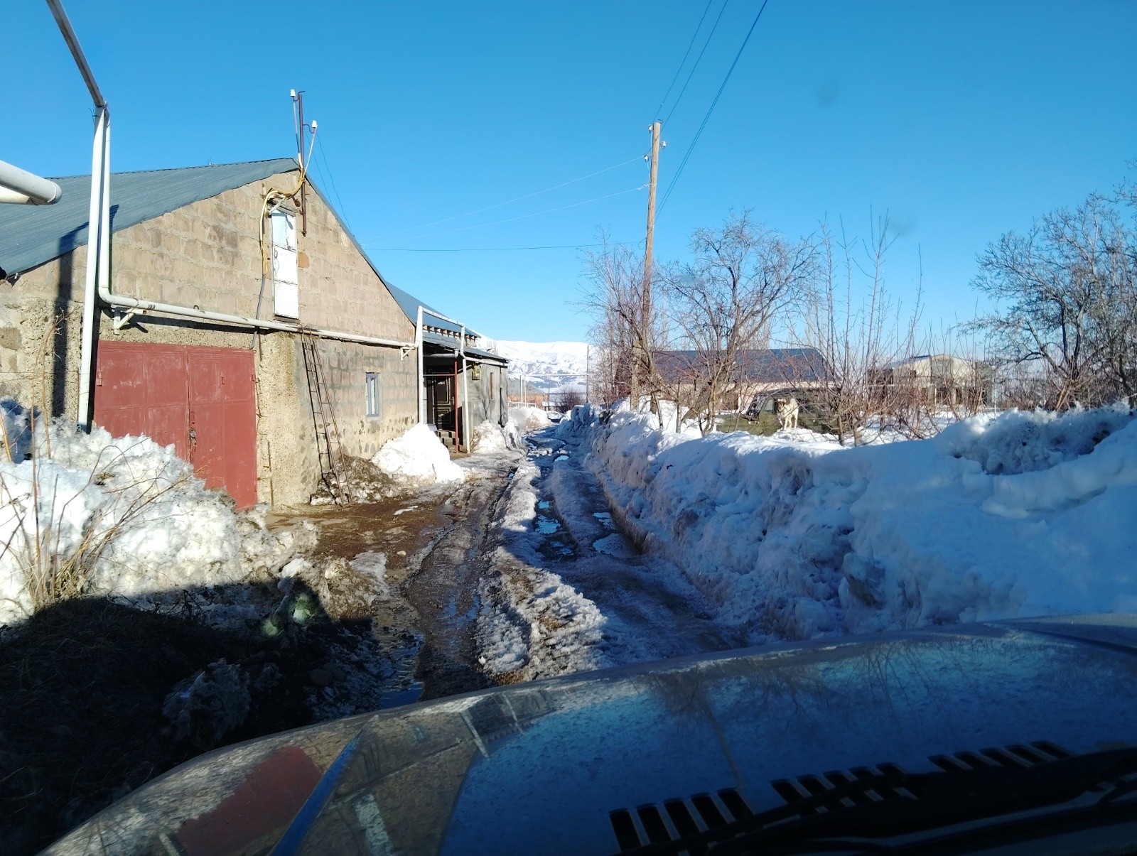 #2 Un peu de neige en bas Un peu de neige en bas