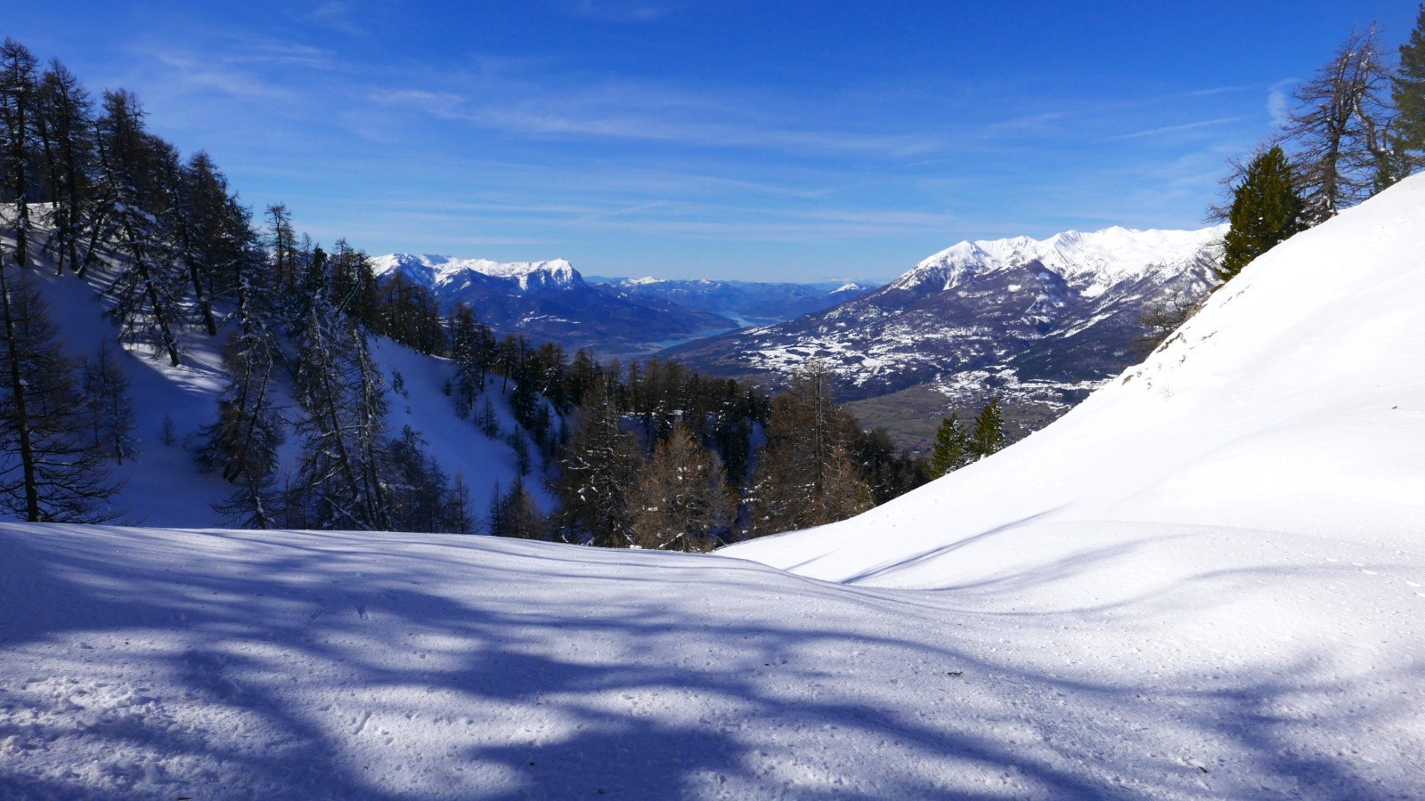 Le Grand Morgon au-dessus de Serre Ponçon.