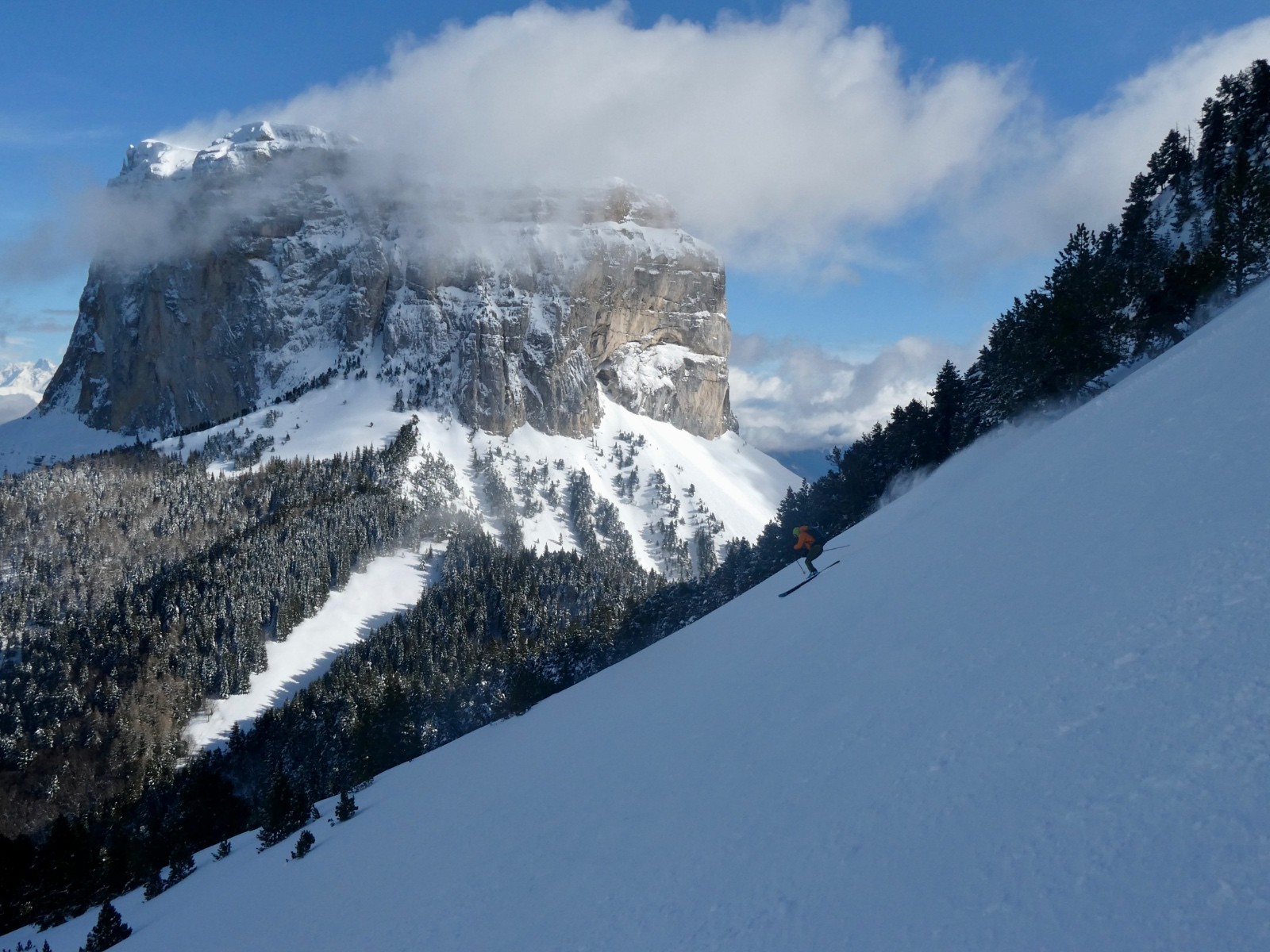 &nbsp;&nbsp;photo runcec