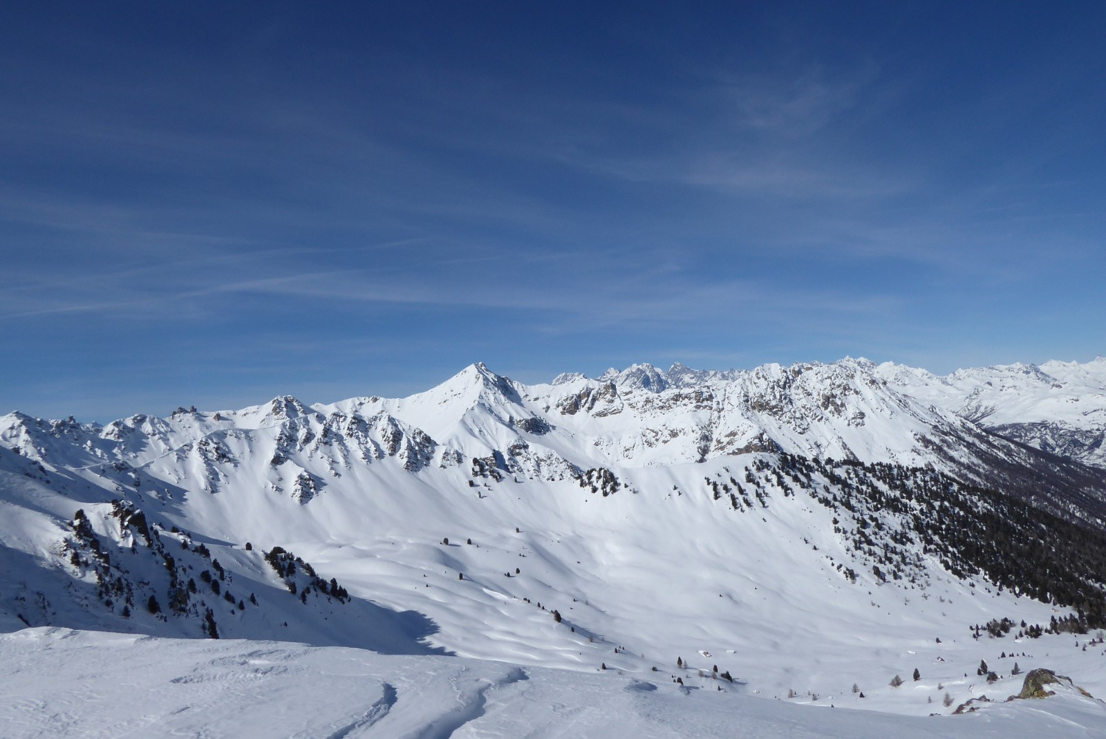 #7 pic de Peyre Eyraute , sur fond d pic de Peyre Eyraute , sur fond d'Ailfroide , du pic sans Non , du le Pelvoux ...