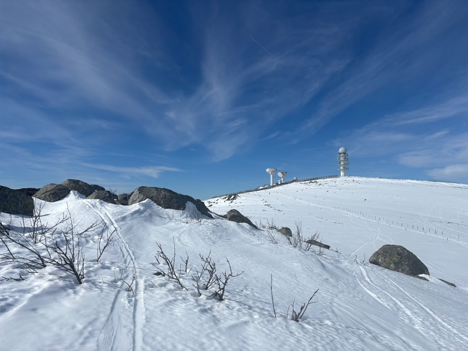 #5 Pierre-sur-Haute et son radar Pierre-sur-Haute et son radar