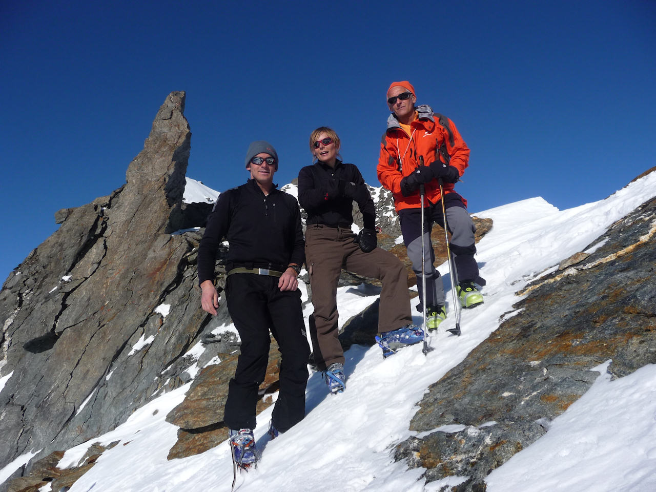 La pause au sommet : Le groupe au complet