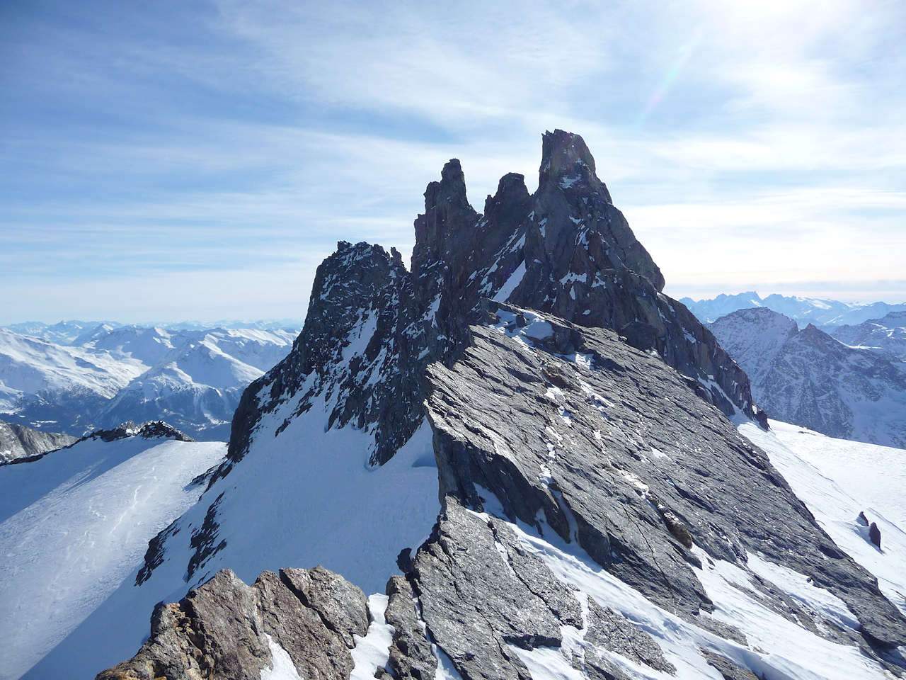 Pointe de Labby (3521 m) : Sur l'arête, entre Maurienne et Tarentaise