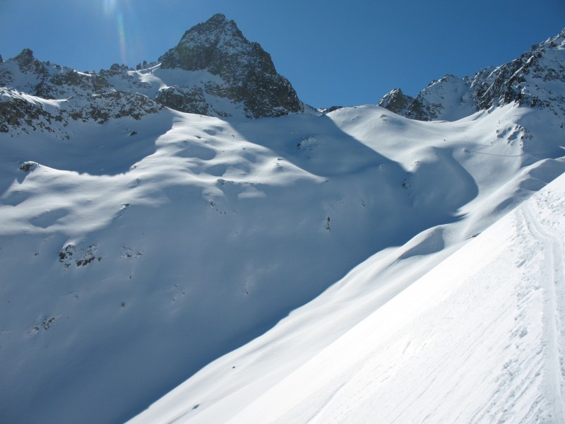 Chaux de Bovine : Traversée qui rejoint la montée finale vers les Lacs Bleu et du Dru jusqu'au sommet en les contournant par leur droite