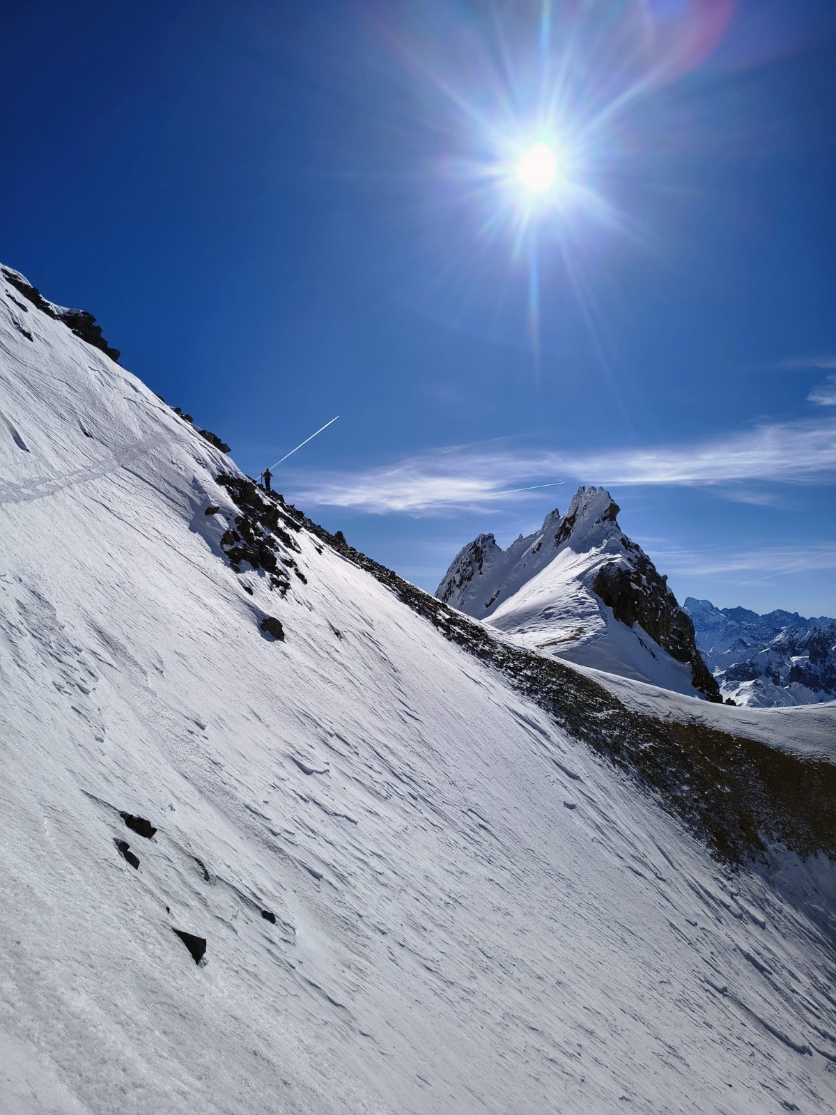 #6 Frédo rentre dans la face, surveillé par la Pointe des Angelières Frédo rentre dans la face, surveillé par la Pointe des Angelières