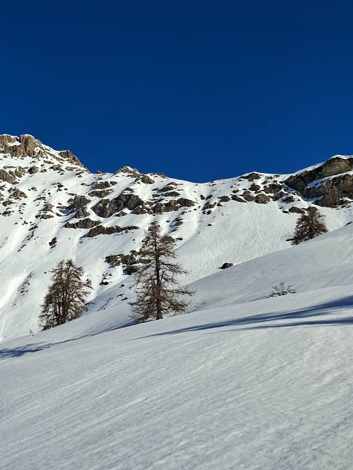 Au centre, le petit couloir de descente&nbsp;