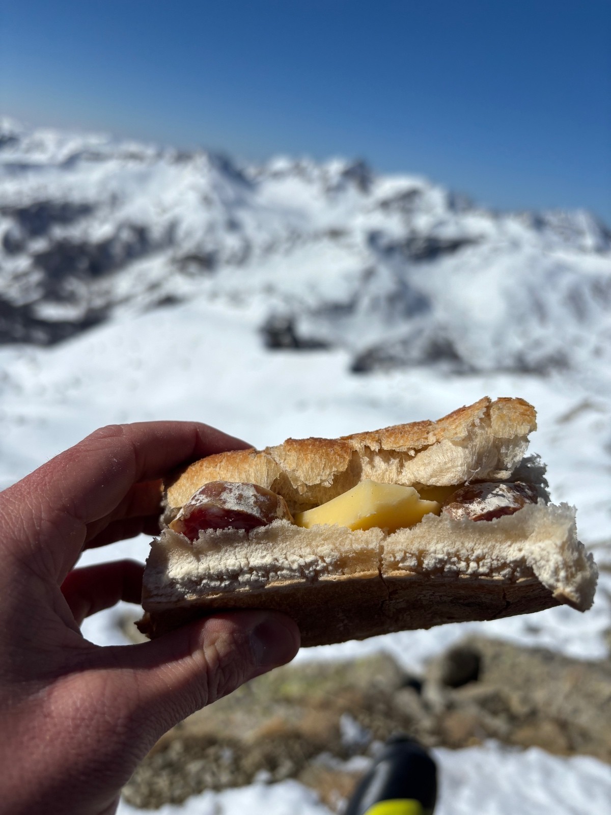 &nbsp;Repas gargantuesque devant le Pelat&nbsp;