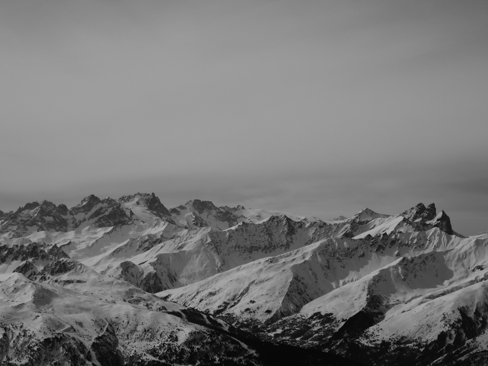 N&B sur Meije, Ratissières, Epaisseur et Aiguilles d'Arves!
