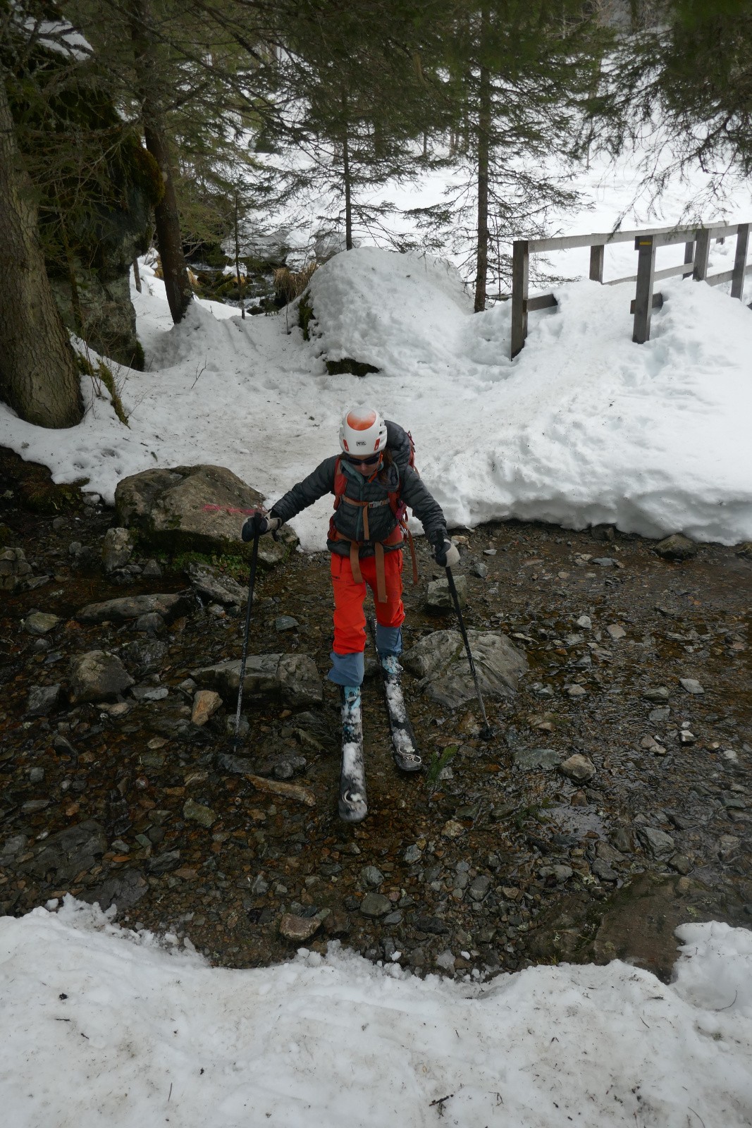 Pauvres skis !&nbsp; 