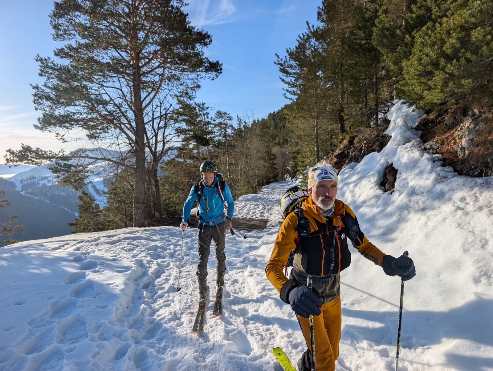 &nbsp;Départ sur la route de Veillos