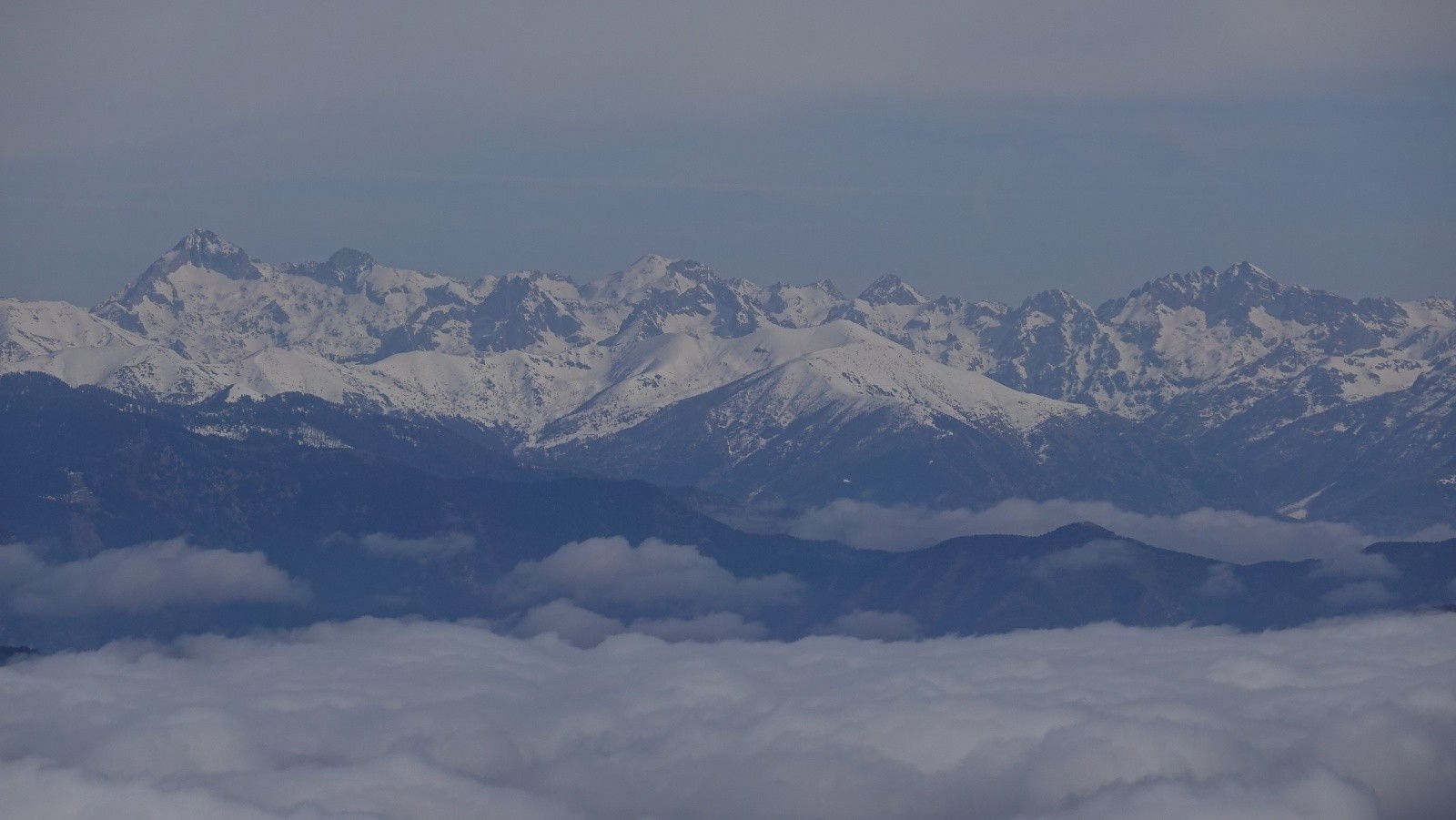 Panorama au téléobjectif de puis la Cime du Gélas au Grand Capelet en passant par la Malédie et le Clapier