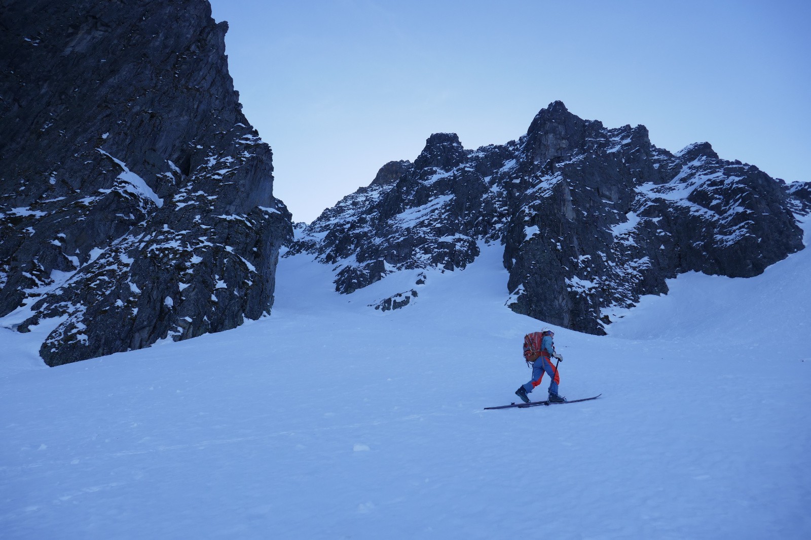 #9 Entrée du couloir Entrée du couloir