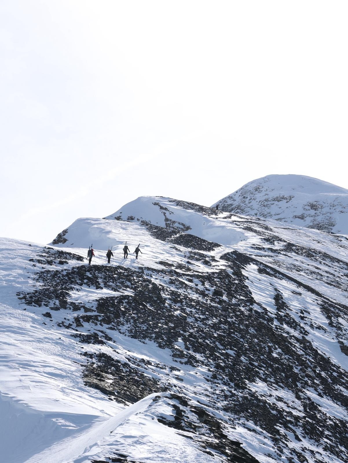 remontée sur l’arête du rinderhorn