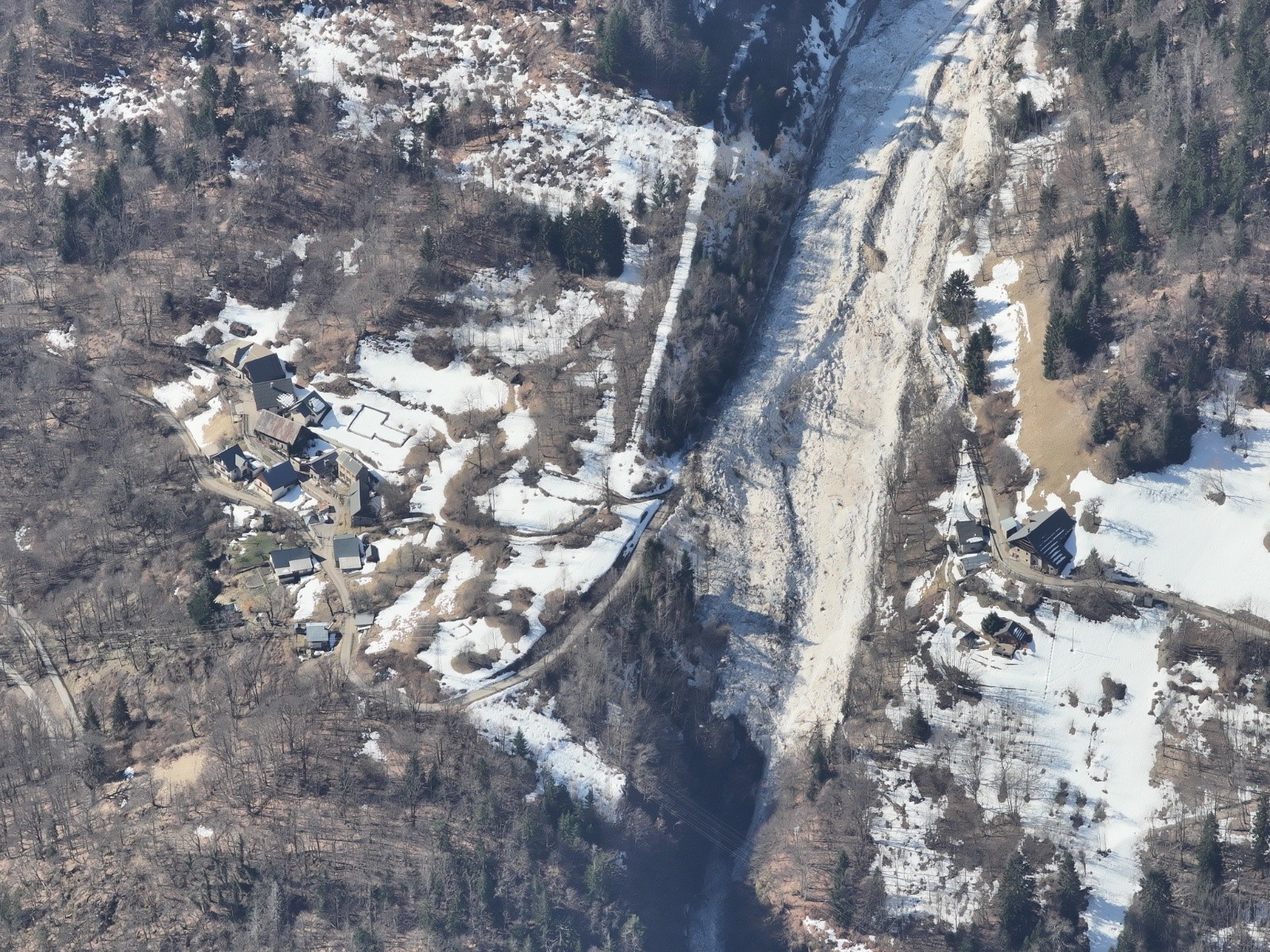 Articol coupé par l'avalanche (nuit du jeudi 19 au vendredi 20 février 2026)